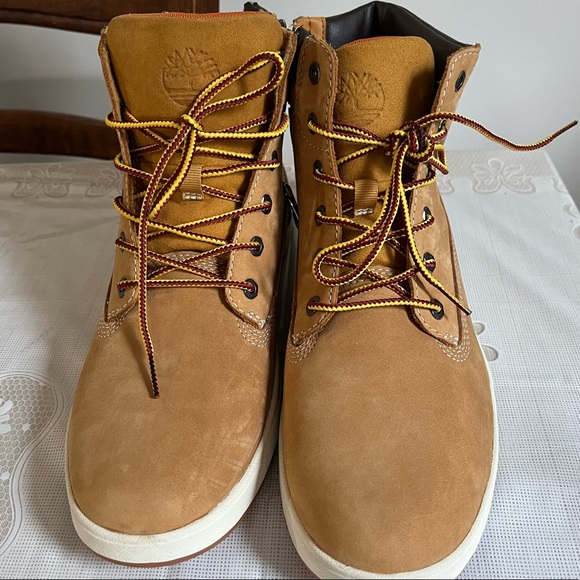 Boys Timberland boots - Picture 3 of 11